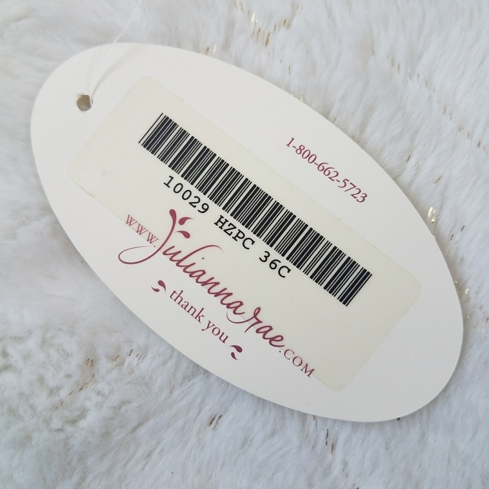 Julianna Rae Bra - Picture 6 of 7